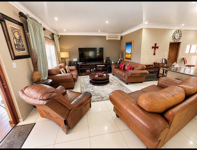 5 BEDROOM HOUSE FOR SALE IN BEN FLEUR